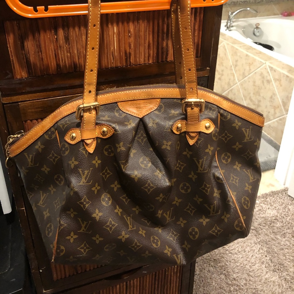 Louis Vuitton Tivoli GM